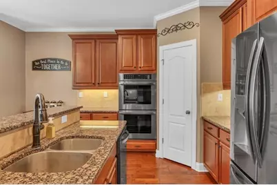 1006 Silver Thorne Drive, Loganville, GA 30052 - Photo 17