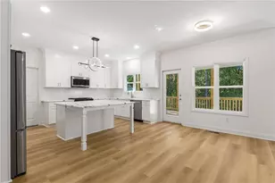 9135 Fox Trail Ln, Gainesville, GA 30506 - Photo 11