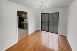 3932 Maxanne Ct NW, Kennesaw, GA 30144 - Photo 9