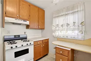 804 Berkeley Ave NW, Atlanta, GA 30318 - Photo 9