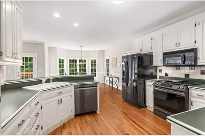 8070 Lakemont Close, McDonough, GA 30253 - Photo 13