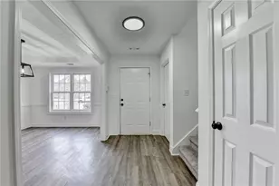 2250 Thornberry Dr, Lawrenceville, GA 30044 - Photo 3