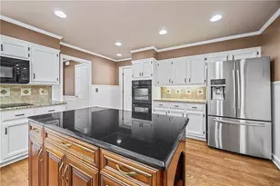 2205 Parliament Dr, Lawrenceville, GA 30043 - Photo 27