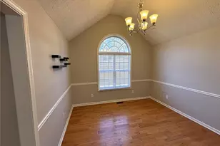 4735 Hidden Creek Ct, Loganville, GA 30052 - Photo 7