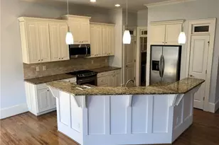 1043 Antioch Dr NE, Brookhaven, GA 30319 - Photo 9