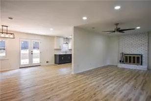 651 Inglis Dr S E, Marietta, GA 30067 - Photo 9