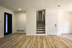 651 Inglis Dr S E, Marietta, GA 30067 - Photo 13