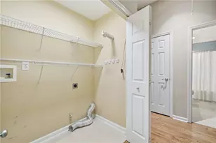 102 Courtyard Ln, Woodstock, GA 30189 - Photo 35