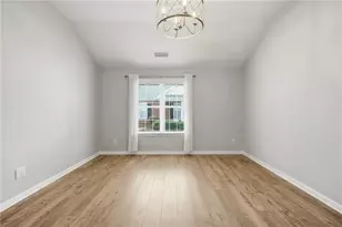 102 Courtyard Ln, Woodstock, GA 30189 - Photo 23