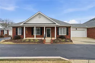 102 Courtyard Ln, Woodstock, GA 30189 - Photo 1