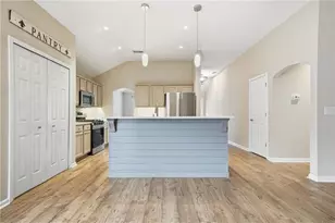 102 Courtyard Ln, Woodstock, GA 30189 - Photo 13