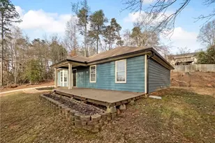 3208 Navajo Cir, Gainesville, GA 30501 - Photo 9