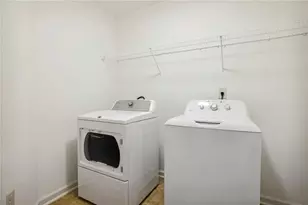 4950 Hazelwood Dr, Alpharetta, GA 30004 - Photo 23