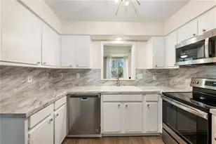 162 Amherst Pl NW, Atlanta, GA 30327 - Photo 7