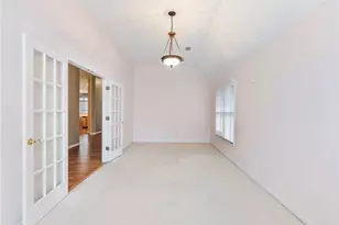 894 Fairview Club Cir, Dacula, GA 30019 - Photo 5