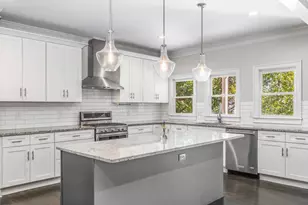 207 Mellrich Ave NE, Atlanta, GA 30317 - Photo 9