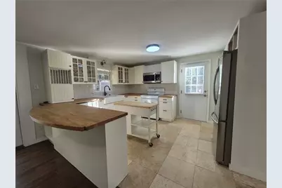 2264 Capehart Circle NE, Atlanta, GA 30345 - Photo 3