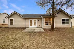 2015 Briar Ridge Way SW, Atlanta, GA 30331 - Photo 5