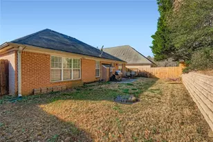 1790 Hickory Station Cir, Snellville, GA 30078 - Photo 23