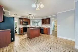 1790 Hickory Station Cir, Snellville, GA 30078 - Photo 11