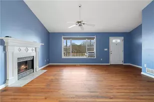 12 Creek Bend Ct SW, Cartersville, GA 30120 - Photo 3