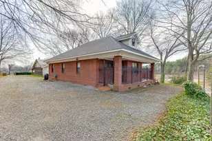 294 Watson St, Buford, GA 30518 - Photo 3