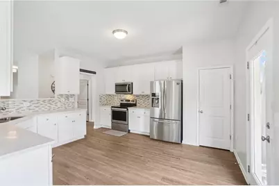 113 Richmond Drive, Carrollton, GA 30117 - Photo 7