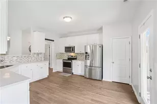 113 Richmond Dr, Carrollton, GA 30117 - Photo 7