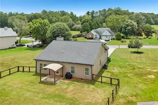 113 Richmond Dr, Carrollton, GA 30117 - Photo 5