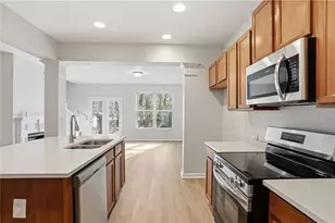 5107 Madeline Pl, Stone Mountain, GA 30083 - Photo 5