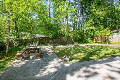 4035 Brookcrest Circle, Decatur, GA 30032 - Photo 5