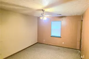 399 Sir Winston Ct, Jonesboro, GA 30238 - Photo 11