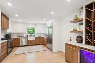 1007 Somerset Dr NW, Atlanta, GA 30327 - Photo 5