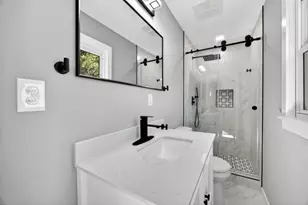 1864 Glen Echo Dr, Decatur, GA 30032 - Photo 19