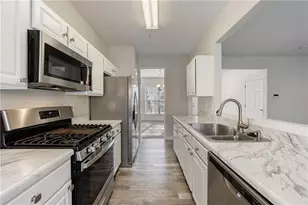 2819 Ashleigh Ln, Alpharetta, GA 30004 - Photo 21