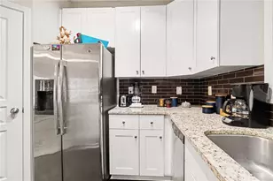 10 Perimeter Summit Blvd NE, Atlanta, GA 30319 - Photo 11