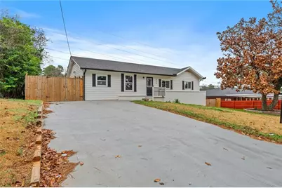 766 Longleaf Drive, Forest Park, GA 30297 - Photo 3