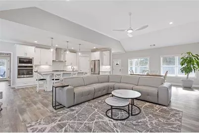 4201 Holly Springs Road, Gillsville, GA 30543 - Photo 7