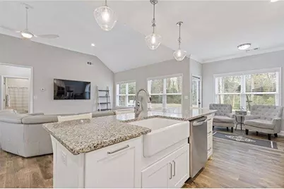 4201 Holly Springs Road, Gillsville, GA 30543 - Photo 9