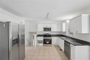 5214 Parkside Dr SE, Conyers, GA 30094 - Photo 7