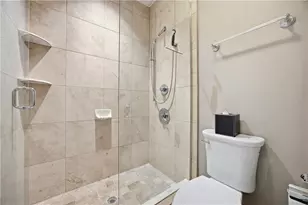 2499 Peachtree Road NE, Atlanta, GA 30305 - Photo 17