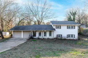 2761 Zane Grey Dr SE, Atlanta, GA 30316 - Photo 3