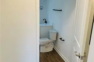 25 4th St, Gainesville, GA 30504 - Photo 15