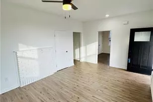 25 4th St, Gainesville, GA 30504 - Photo 5