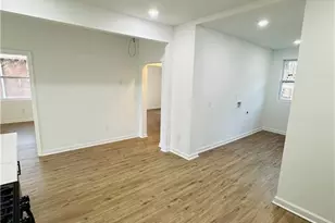 25 4th St, Gainesville, GA 30504 - Photo 13