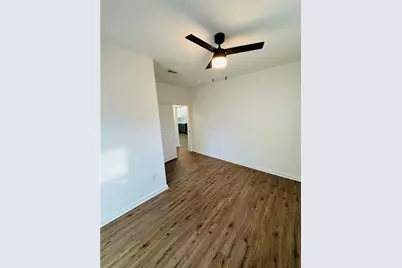 25 Fourth Street, Gainesville, GA 30504 - Photo 17