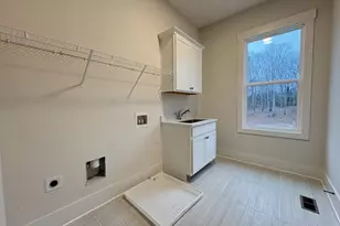 4640 Greyson Manor Dr, Cumming, GA 30041 - Photo 11