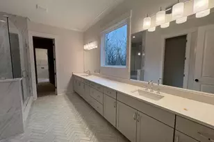 4640 Greyson Manor Dr, Cumming, GA 30041 - Photo 9