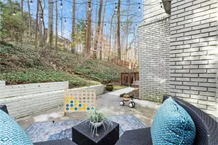1851 Fern Creek Ln NE, Atlanta, GA 30329 - Photo 41