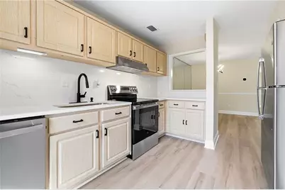 109 Cumberland Court SE, Smyrna, GA 30080 - Photo 9